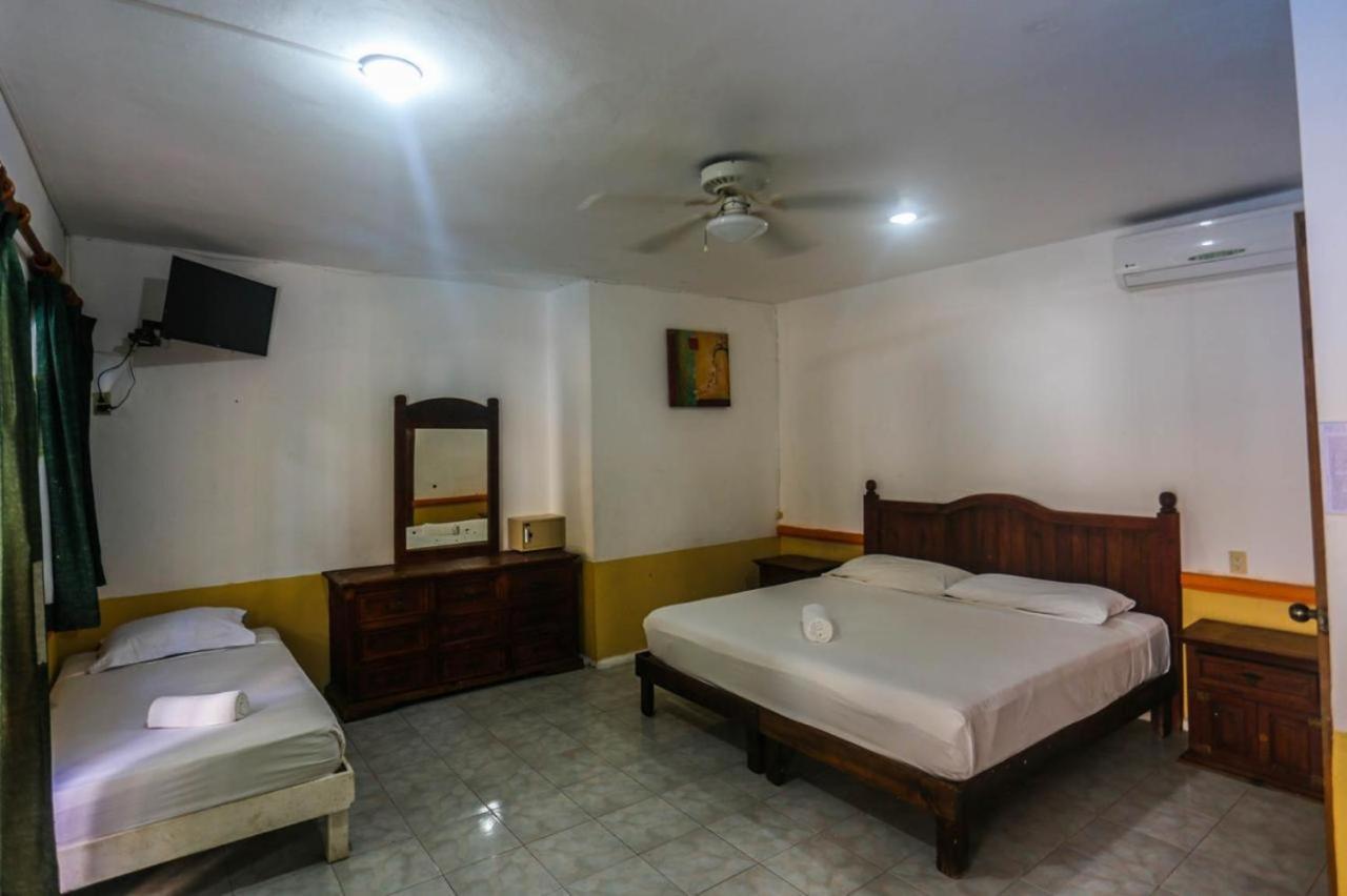Hotel Vista Caribe 5Ta Av A 5 Pasos De La Playa Playa del Carmen Esterno foto