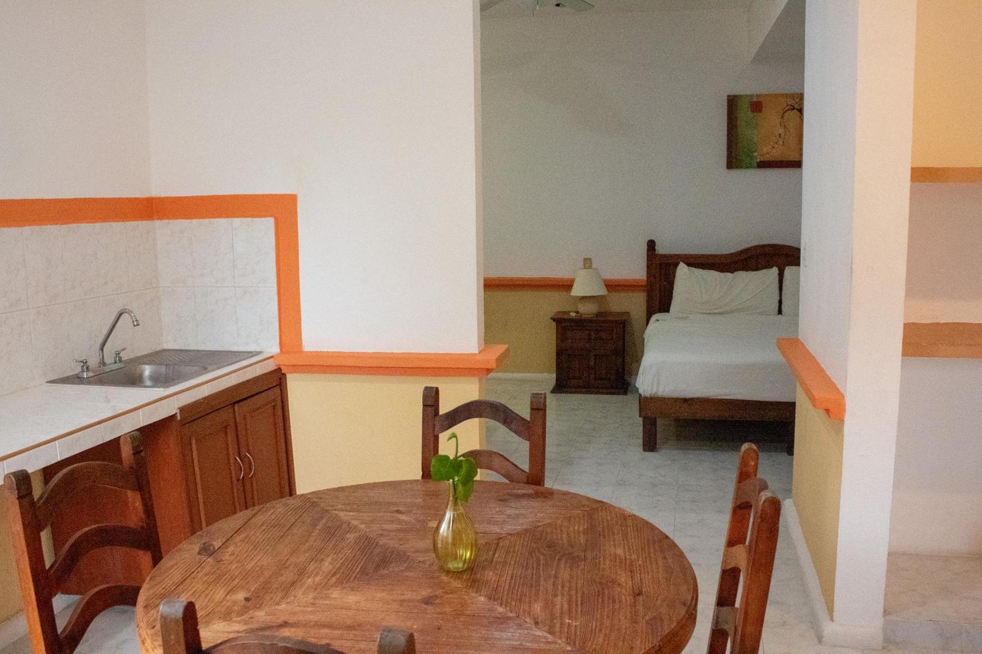 Hotel Vista Caribe 5Ta Av A 5 Pasos De La Playa Playa del Carmen Esterno foto