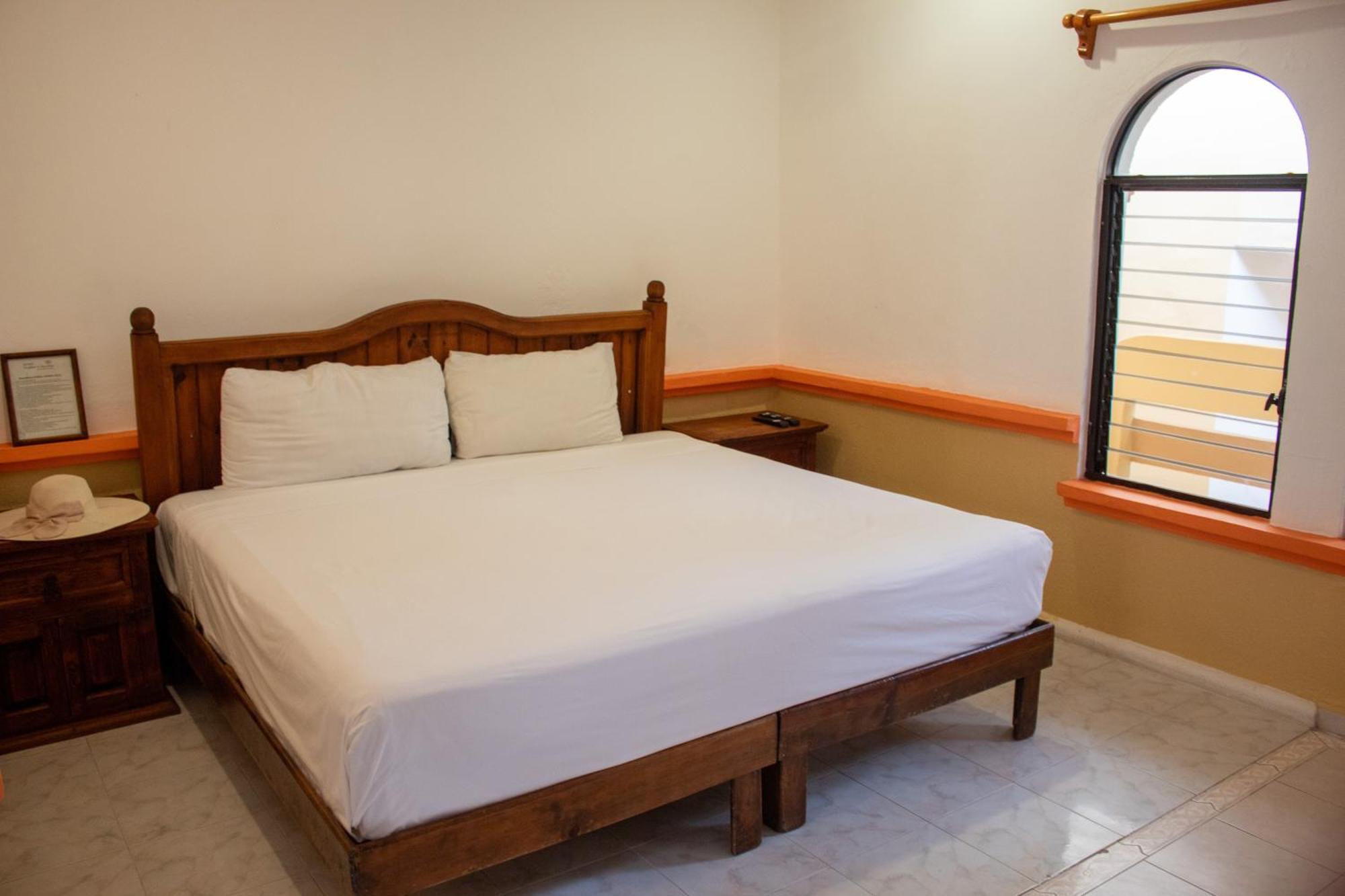 Hotel Vista Caribe 5Ta Av A 5 Pasos De La Playa Playa del Carmen Esterno foto