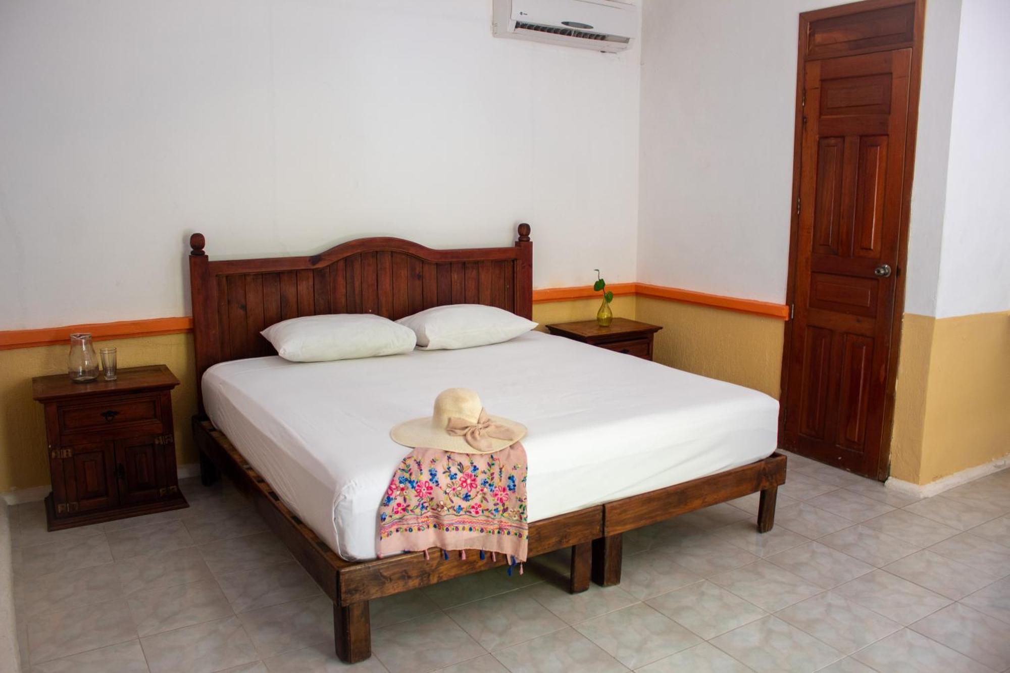Hotel Vista Caribe 5Ta Av A 5 Pasos De La Playa Playa del Carmen Esterno foto