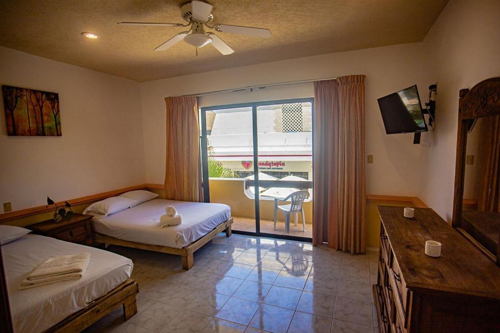 Hotel Vista Caribe 5Ta Av A 5 Pasos De La Playa Playa del Carmen Esterno foto